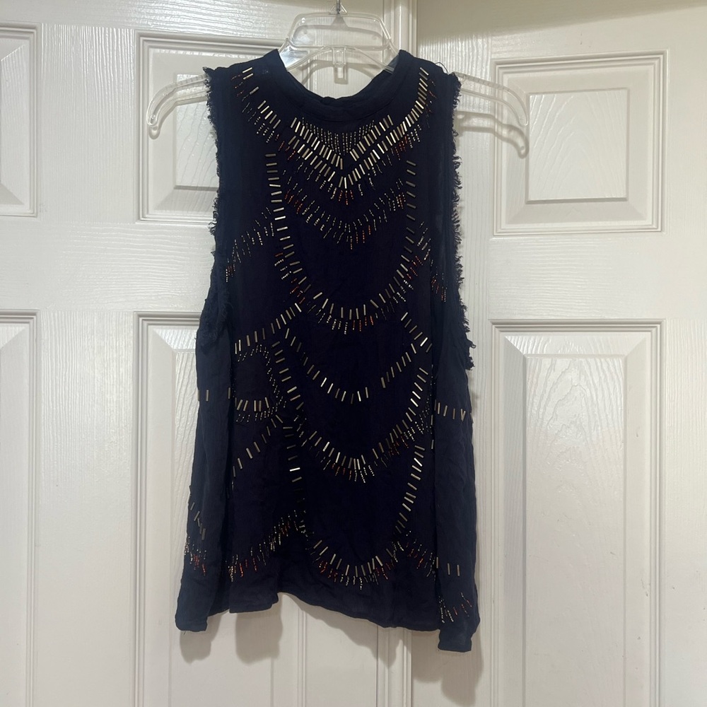 Free People Navy Laser-Cut Sleeveless Tank top open back
Medium boho beach chic - Picture 4 of 15